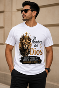 Un Hombre de Dios™ | Camiseta Cristiana con León y Corona