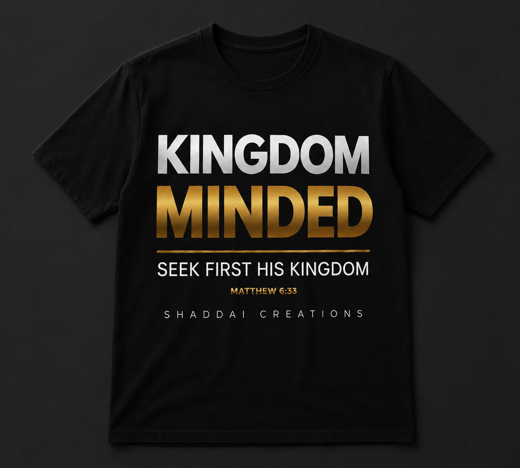 Camiseta Cristiana Kingdom Minded – Matthew 6:33 | Unisex Premium Negra